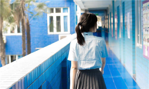 积石山如何找到一个可以帮助我生孩子的女人？